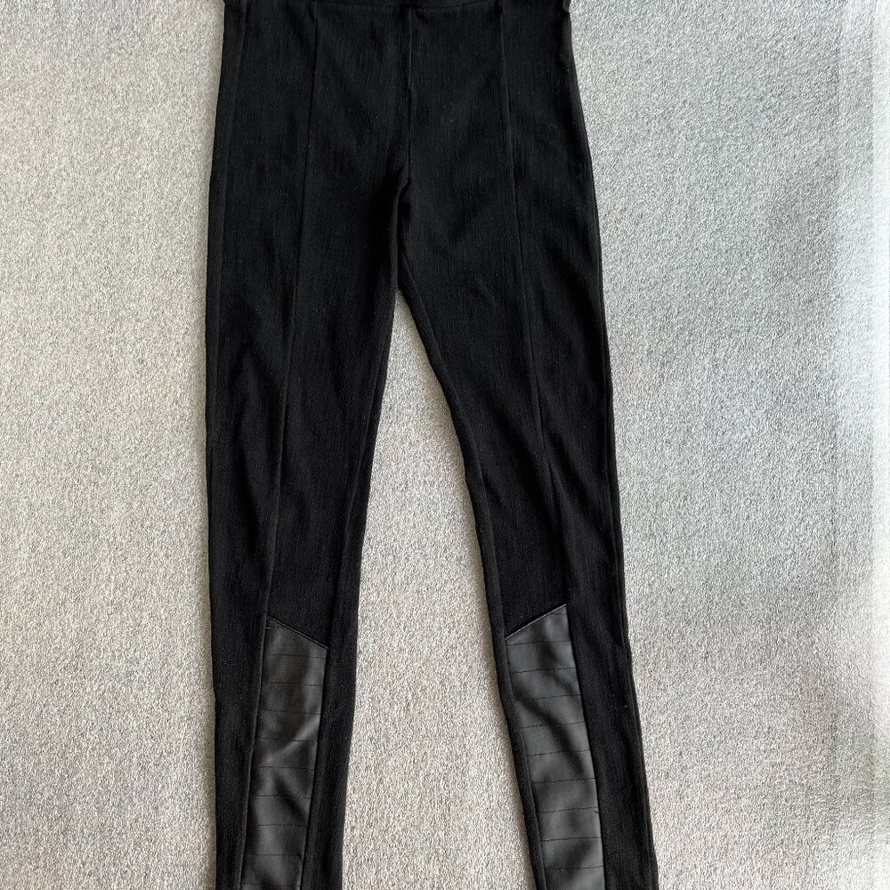 Ralph Lauren Black Knit Riding Leggings w/ Black Faux Leather patches Size B